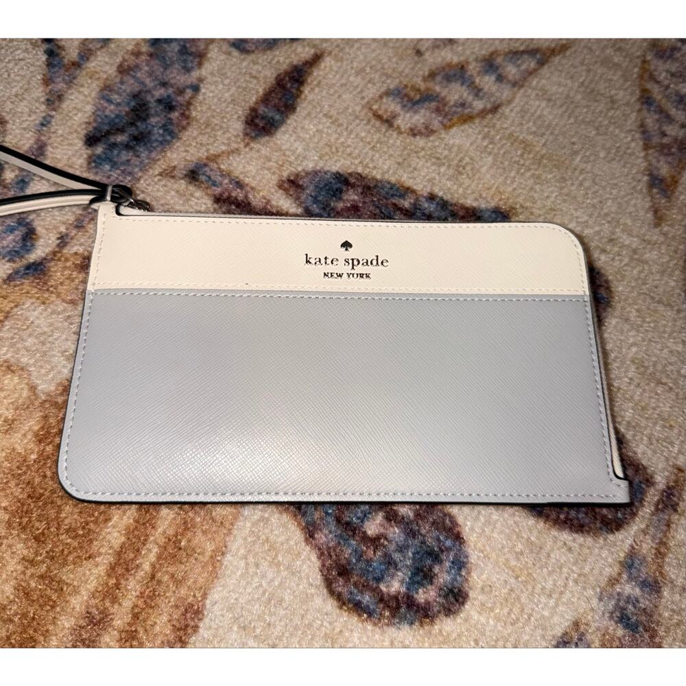 Kate Spade New York White Gray Wristlet Clutch Zip Pouch Saffiano